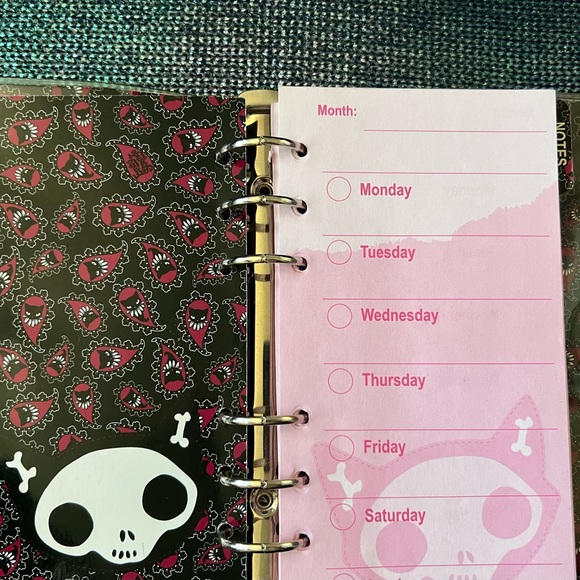 Emily The Strange Skeleton Cat Planner/Organizer  Very RARE! - Picture 4 of 11